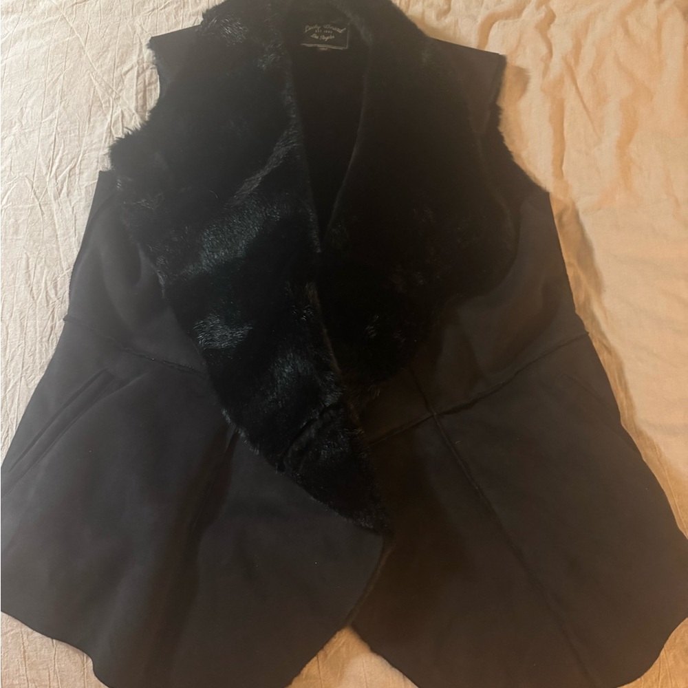Women's Black Faux Fur and Suede Vest